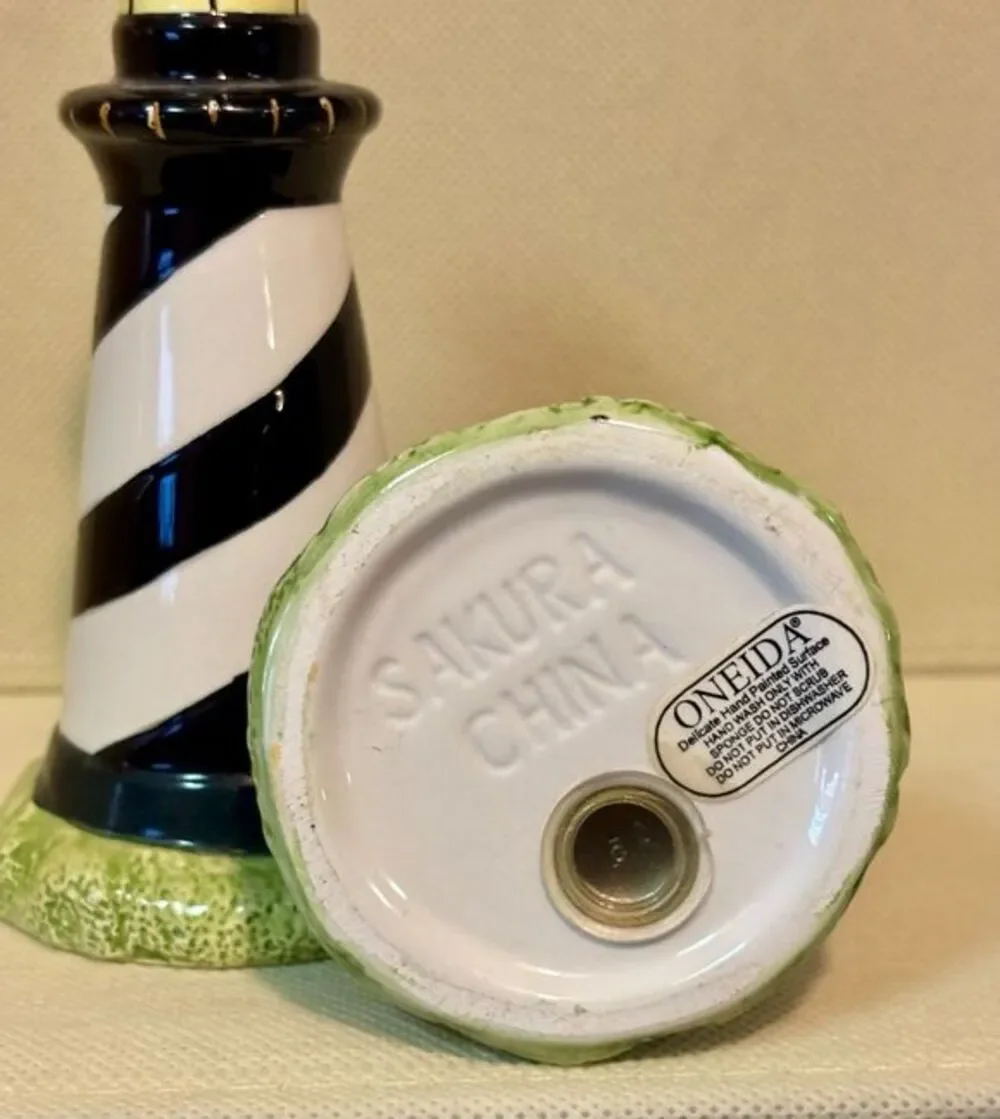 Oneida Lighthouse Salt and Pepper Shakers Sakura China Hand Painted‎ Set 5